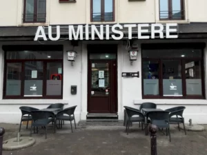 Au Ministère Charleroi à Charleroi