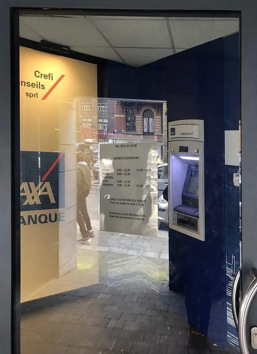 Axa Distributeur - ATM Charleroi à Charleroi