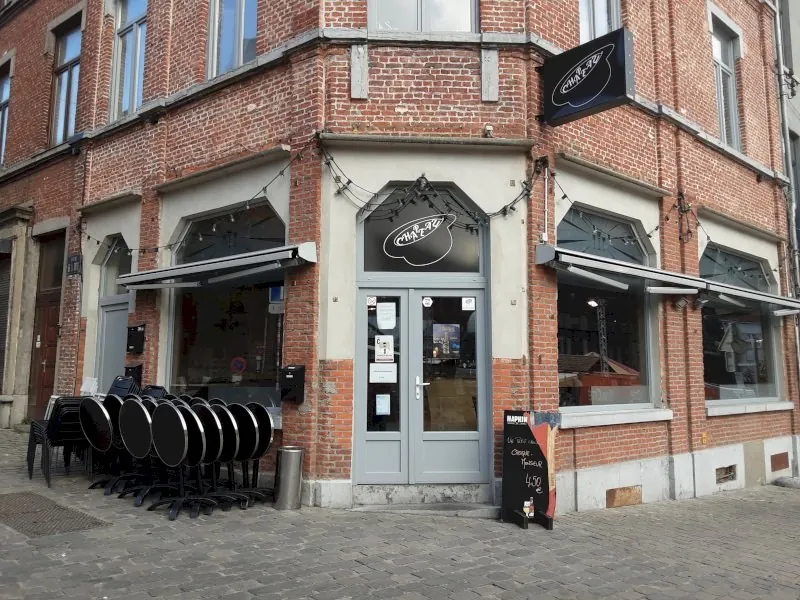 Chapeau Charleroi à Charleroi