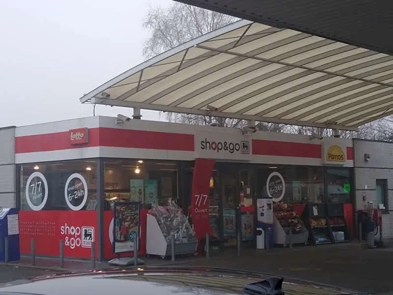 Delhaize Shop & Go (Q8) Jumet à Jumet