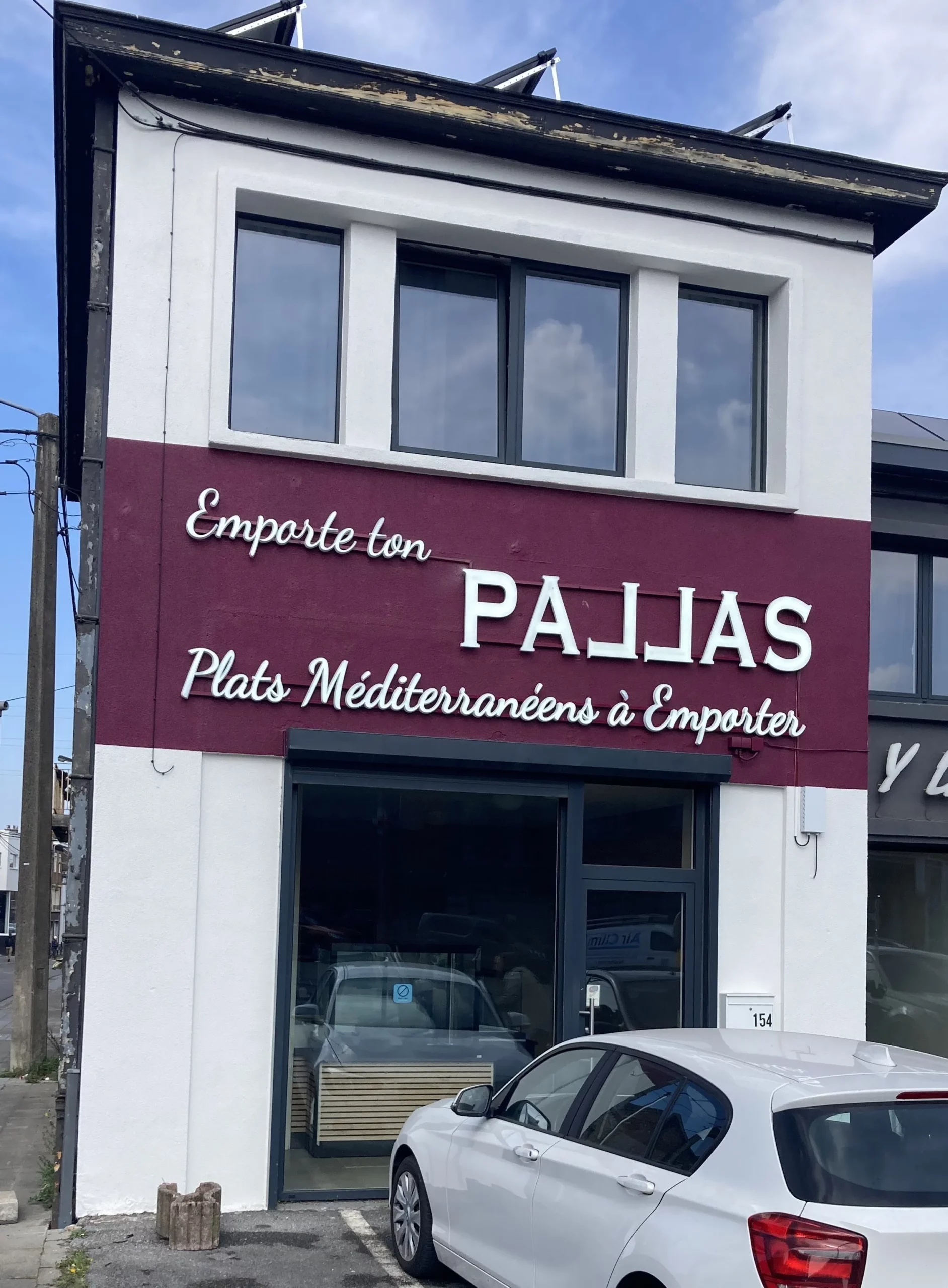 Emporte ton Pallas Couillet à Couillet