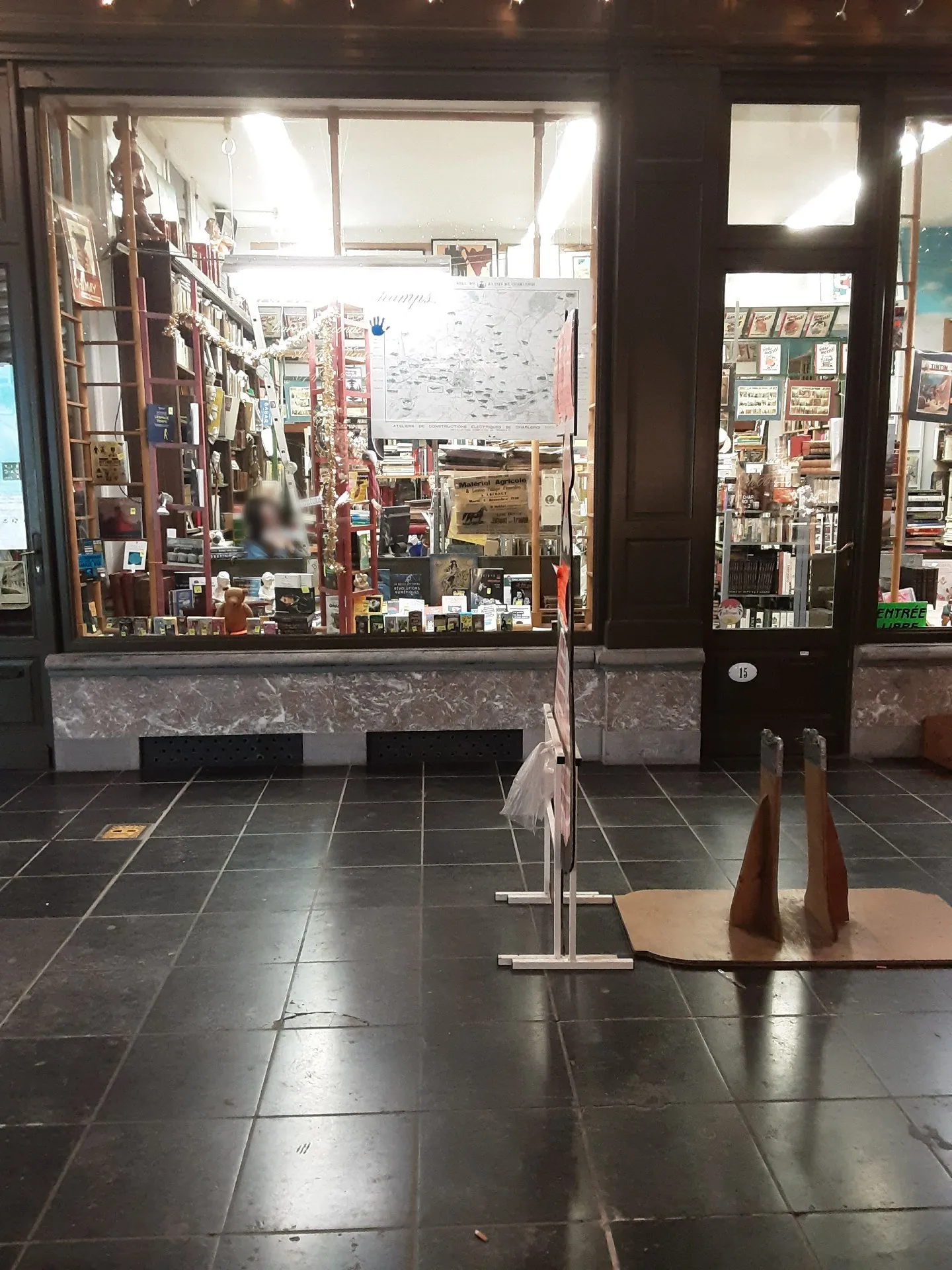 Fafouille - Librairie Grandchamps Charleroi à Charleroi