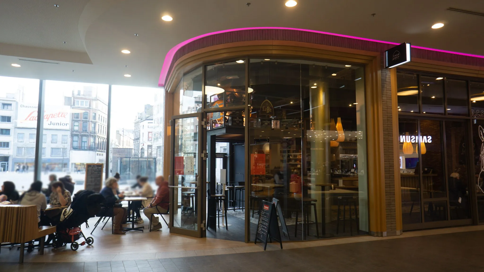 Le Charleroy Charleroi à Charleroi