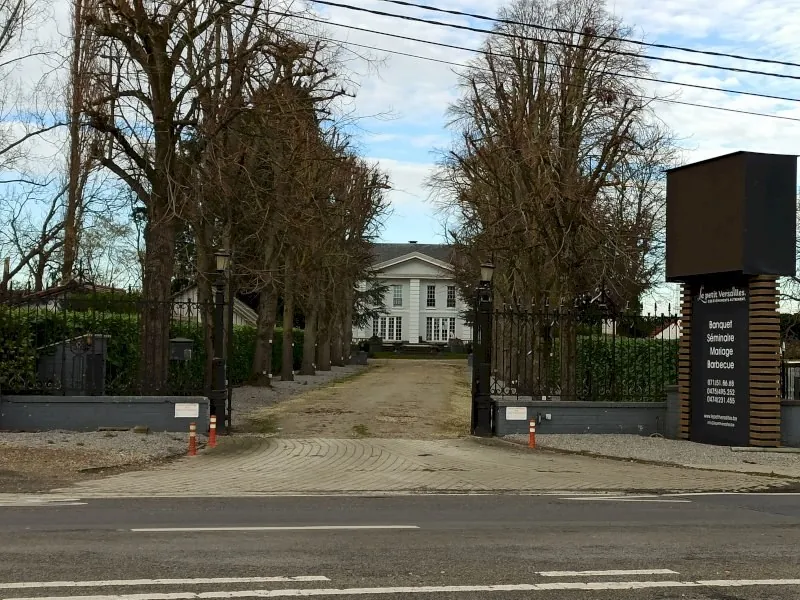 Le Petit Versailles Gosselies à Gosselies