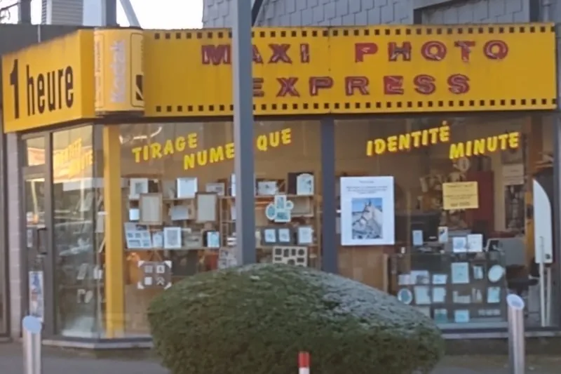 Maxi Photo Express Marchienne à Mont-sur-Marchienne