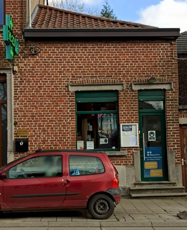 Pharmacie Cawoy L. Roux à Roux