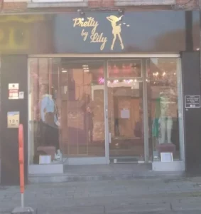 Pretty by Lily Gilly à Gilly