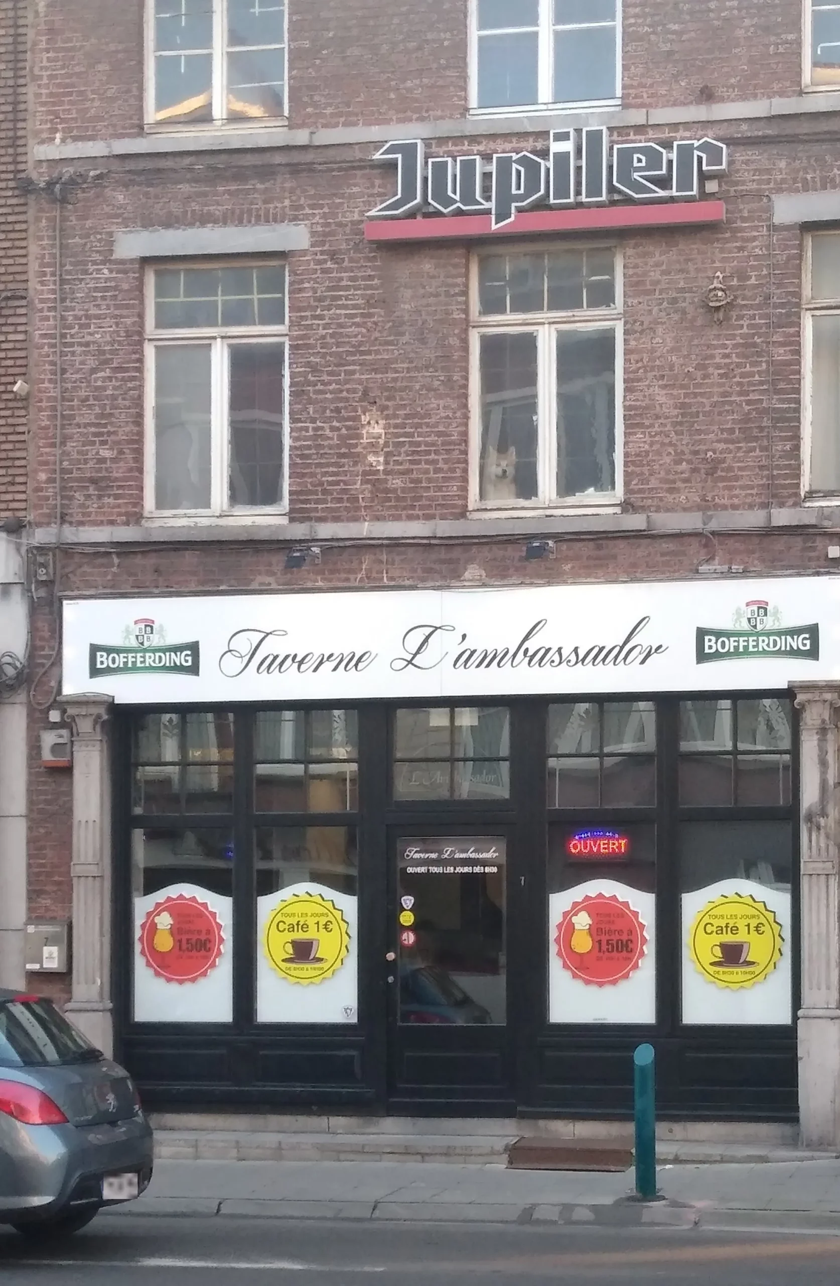 Taverne L'Ambassador Gilly à Gilly