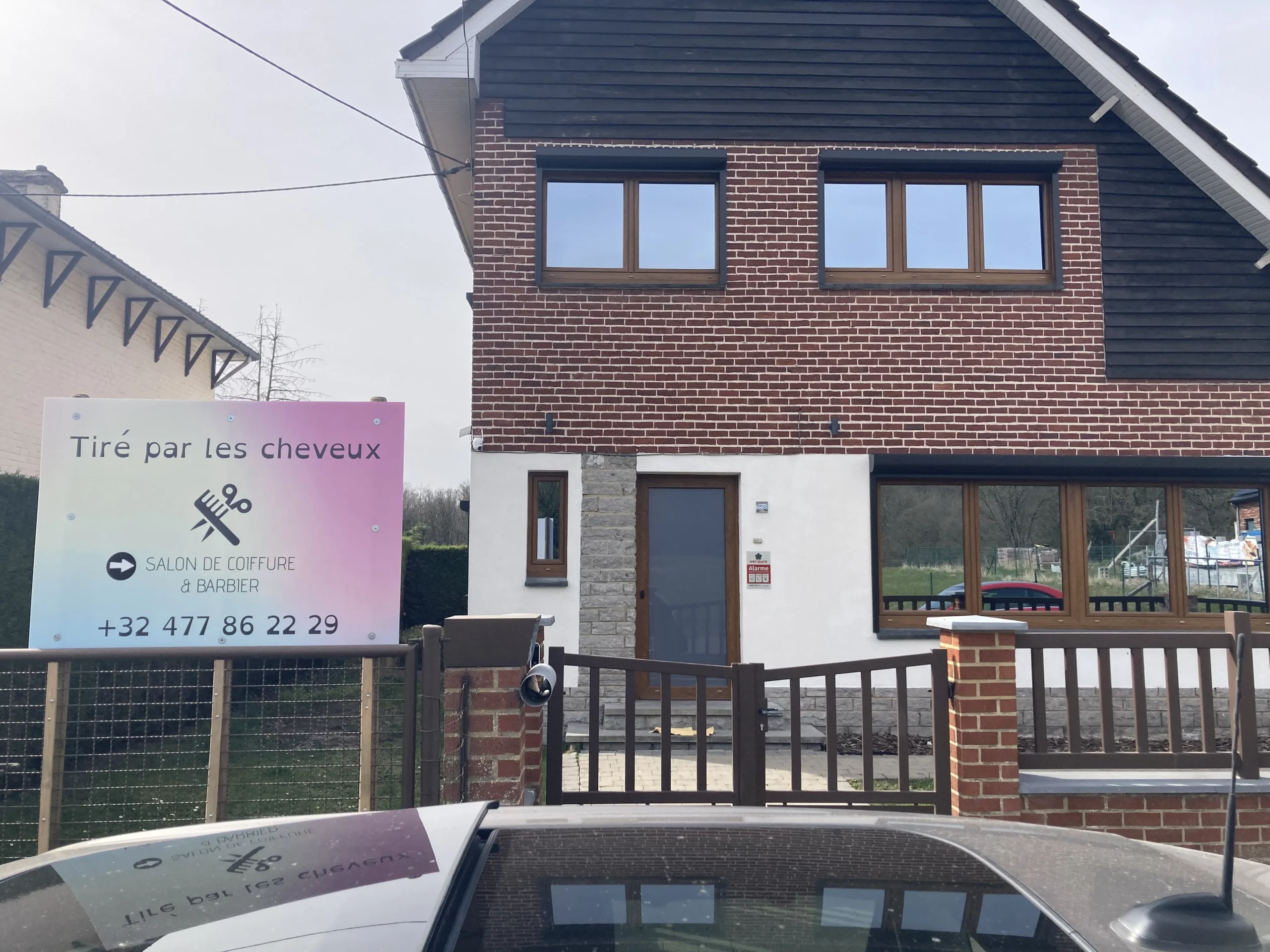 Tiré par les cheveux Goutroux à Roux