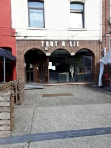 Tout à sec Charleroi à Charleroi