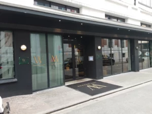 W Charleroi Charleroi à Charleroi