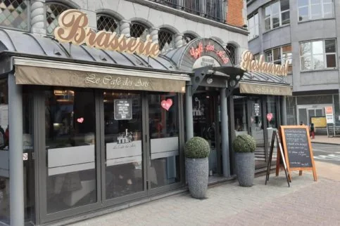 photo de café des arts à namur