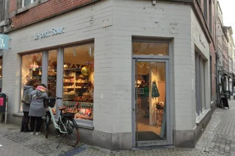 photo de le petit souk à namur