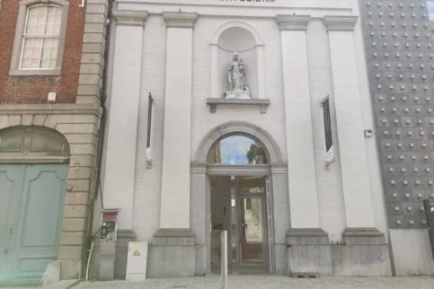 photo de les bateliers – musées archéologique et des arts décoratifs à namur