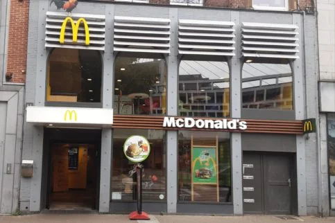 photo de mcdonald’s à namur